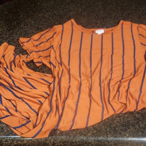 Assorted Women's Tops Collection - Picture 3 of 3